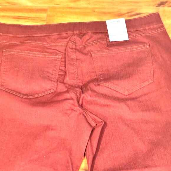 Sonoma Goods Women’s Jeggings Size 20W Red Burgundy Skinny All About Comfort NWT - Picture 3 of 4